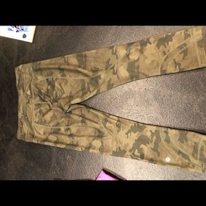 Lulu lemon cropped leggings